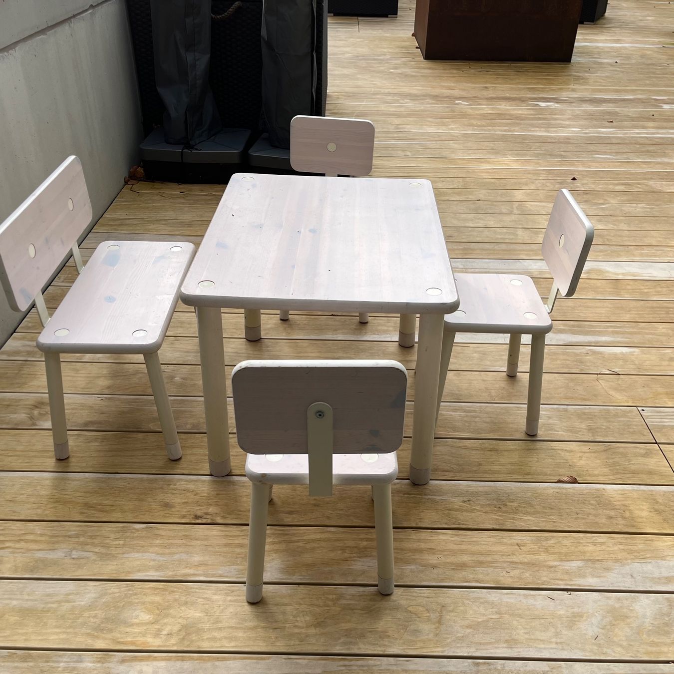 Tavoli: Kindertisch, Bank und 3 Stuhle Eichenholz – Usato da Meilen venduto da Exclusive00 3