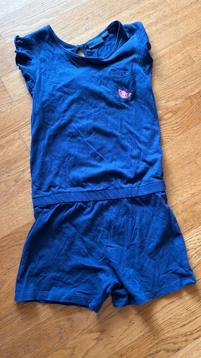 Jumpsuits: Schöner Jumpsuit Gr. 140 – Gebraucht aus Richterswil von duffi326464