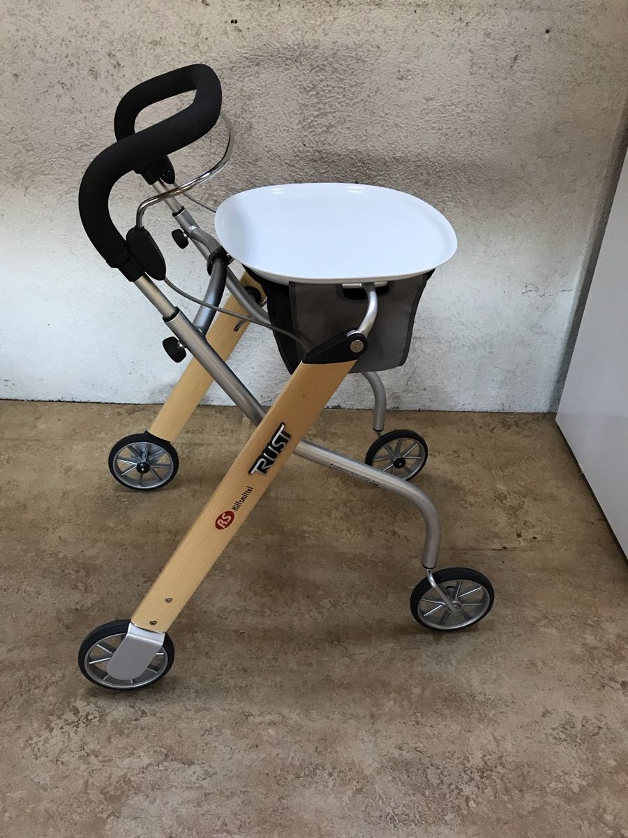 Ausili per la deambulazione: Indoor Rollator – Usato da Gelterkinden venduto da Schallgeber