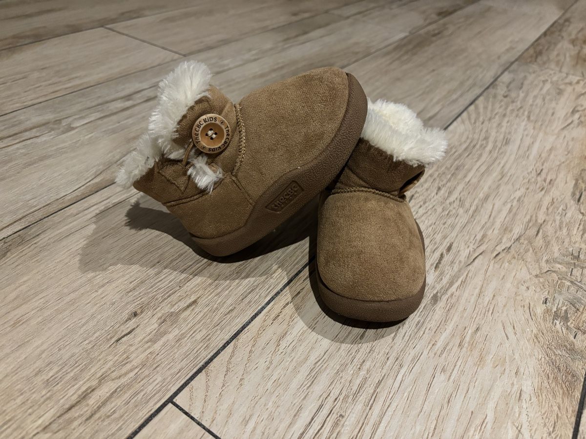 Scarpe per ragazzi: Chaussure enfant  – Nuovo (secondo la descrizione) da Conthey venduto da deb_29ww 1