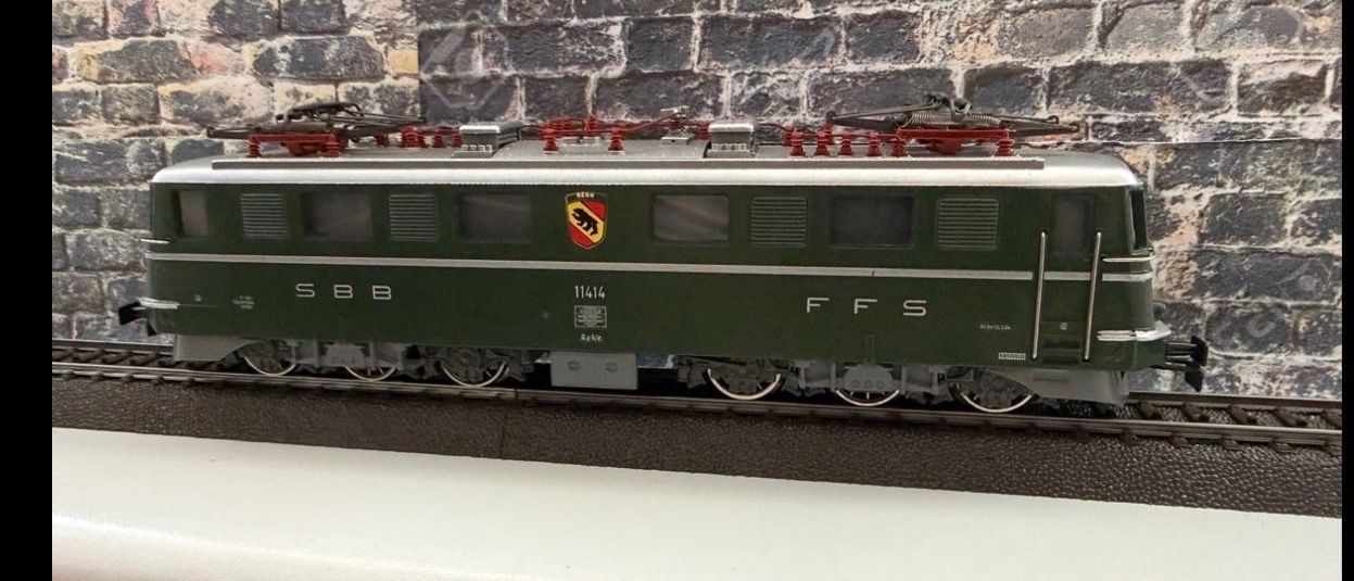 Märklin Modellini di ferrovie: Märklin H0 SBB  Ae 6/6  Bern – Usato da Altdorf UR venduto da modellbau-widmer 3