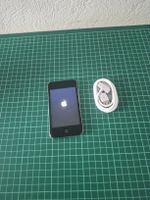 iPod Touch 4th Gen Silver 64GB with Cable Used