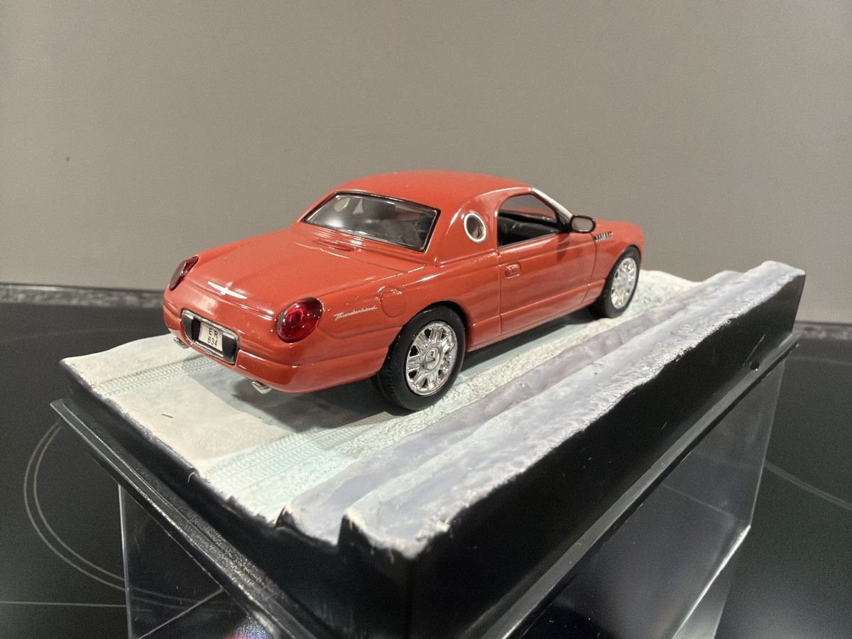 Modellini d'auto: Ford Thunderbird - 1/43 - James Bond – Nuovo (secondo la descrizione) da Wolfwil venduto da Rolex1 2
