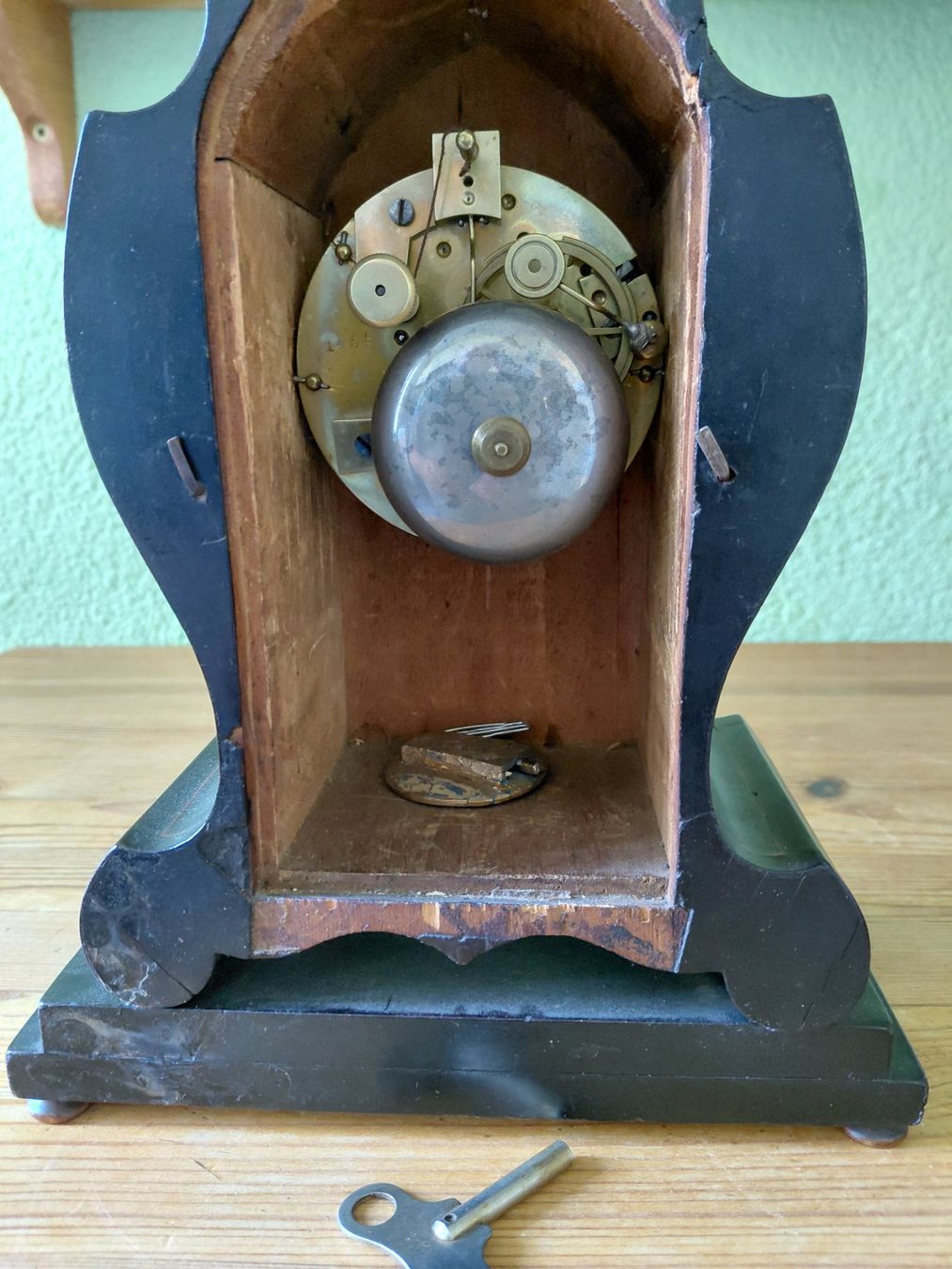 Orologi da terra & Orologi da parete: Tischuhr antik – Usato da Luzern venduto da Hherger 1