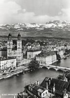 Zürich und die Alpen