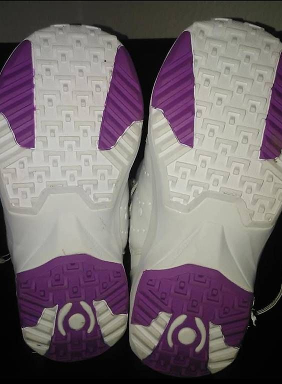 Scarpe da donna: Boots Salomon taille 39 – Usato da Bottens venduto da tit_qg8j 1