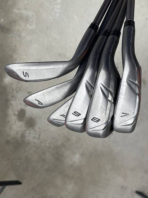 Taylor Made Schläger & Sets: Taylor Made RBZ Eisenset Lite Flex – Gebraucht aus Bern von mia_8nfn 1