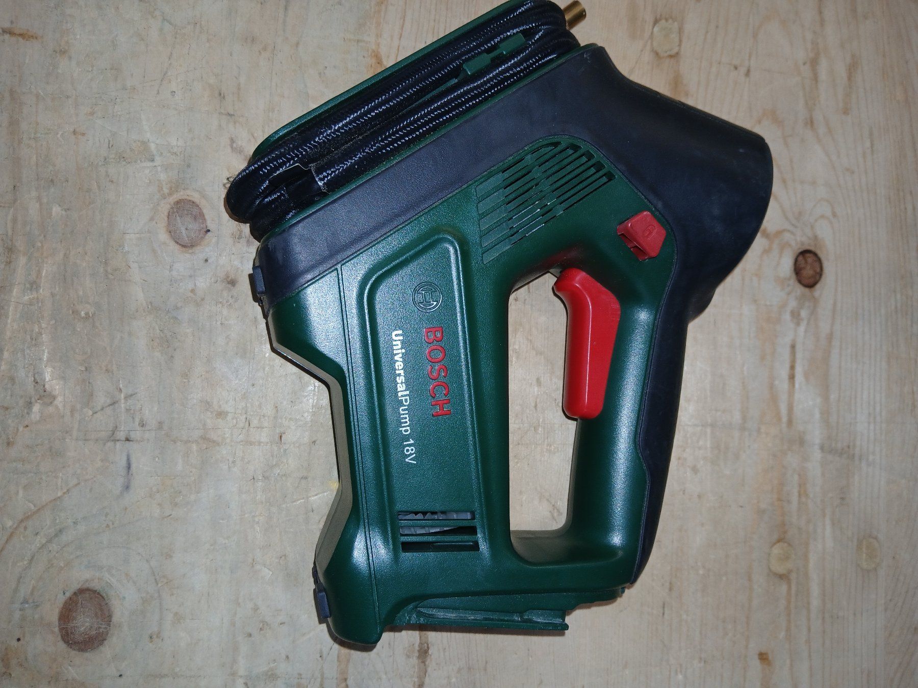 Pumpen: Bosch Universal Pumpe 18 Volt – Gebraucht aus Felben-Wellhausen von Rumaca