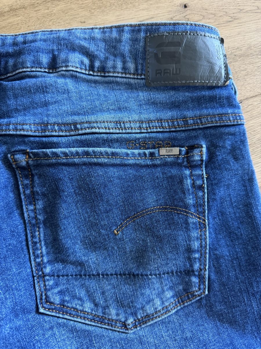 G-Star Jeans: G-Star Raw Jeans 31/34 – Usato da Mur (Vully) FR venduto da seaila 3
