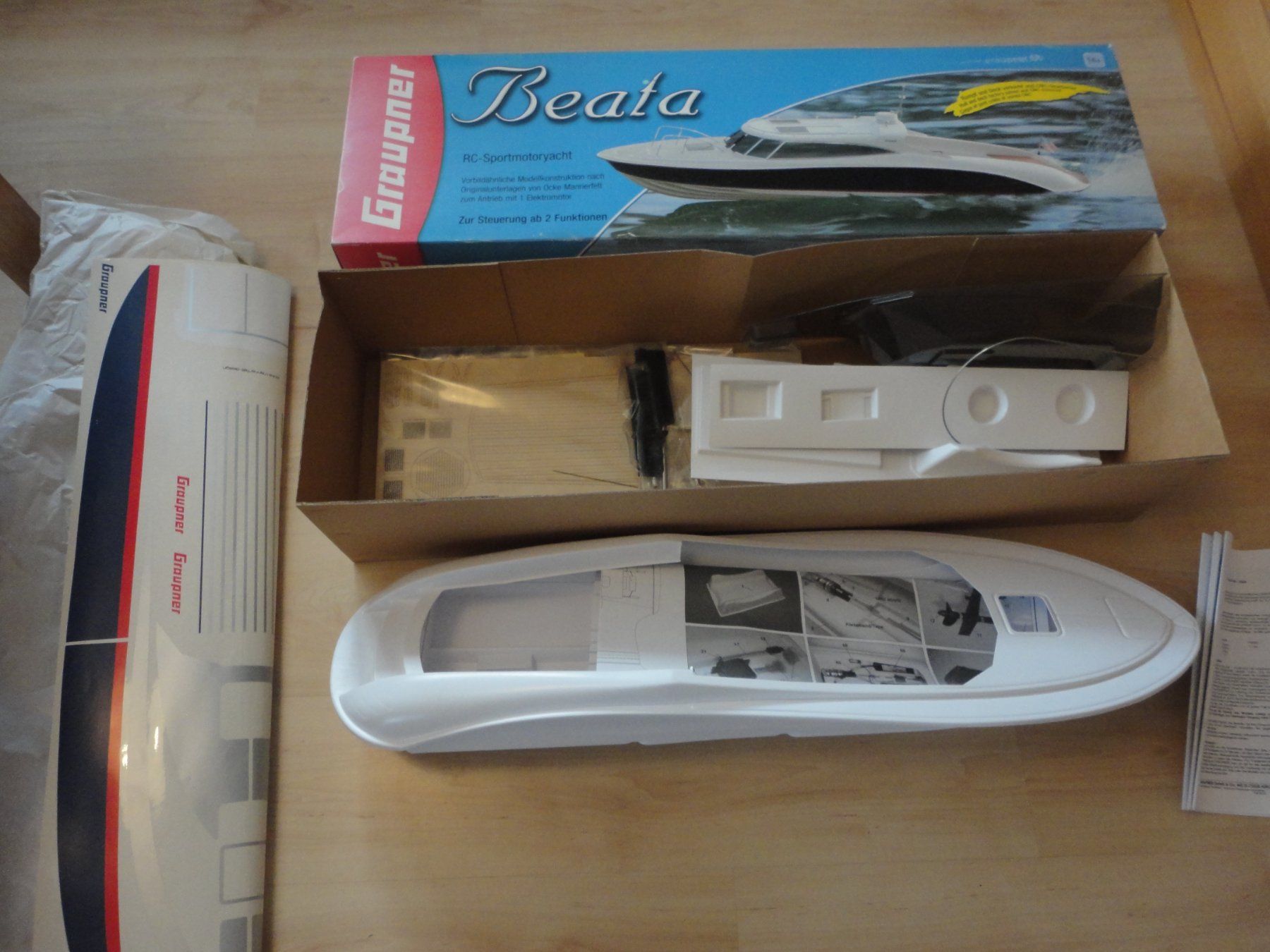 RC Modellbau: Graupner RC-Sportmotoryacht "Beata" Bausatz – Neu und originalverpackt aus Horgen von RcModell 2