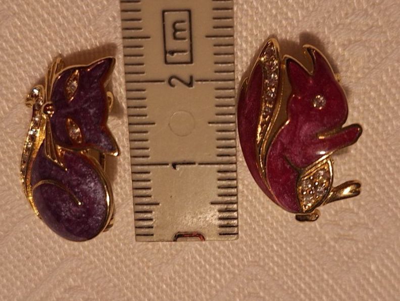 Broschen & Nadeln: 2 Vintage Broschen Modeschmuck , Emailiert Katze , Eichhorn – Gebraucht aus Dornach von majo8689 6