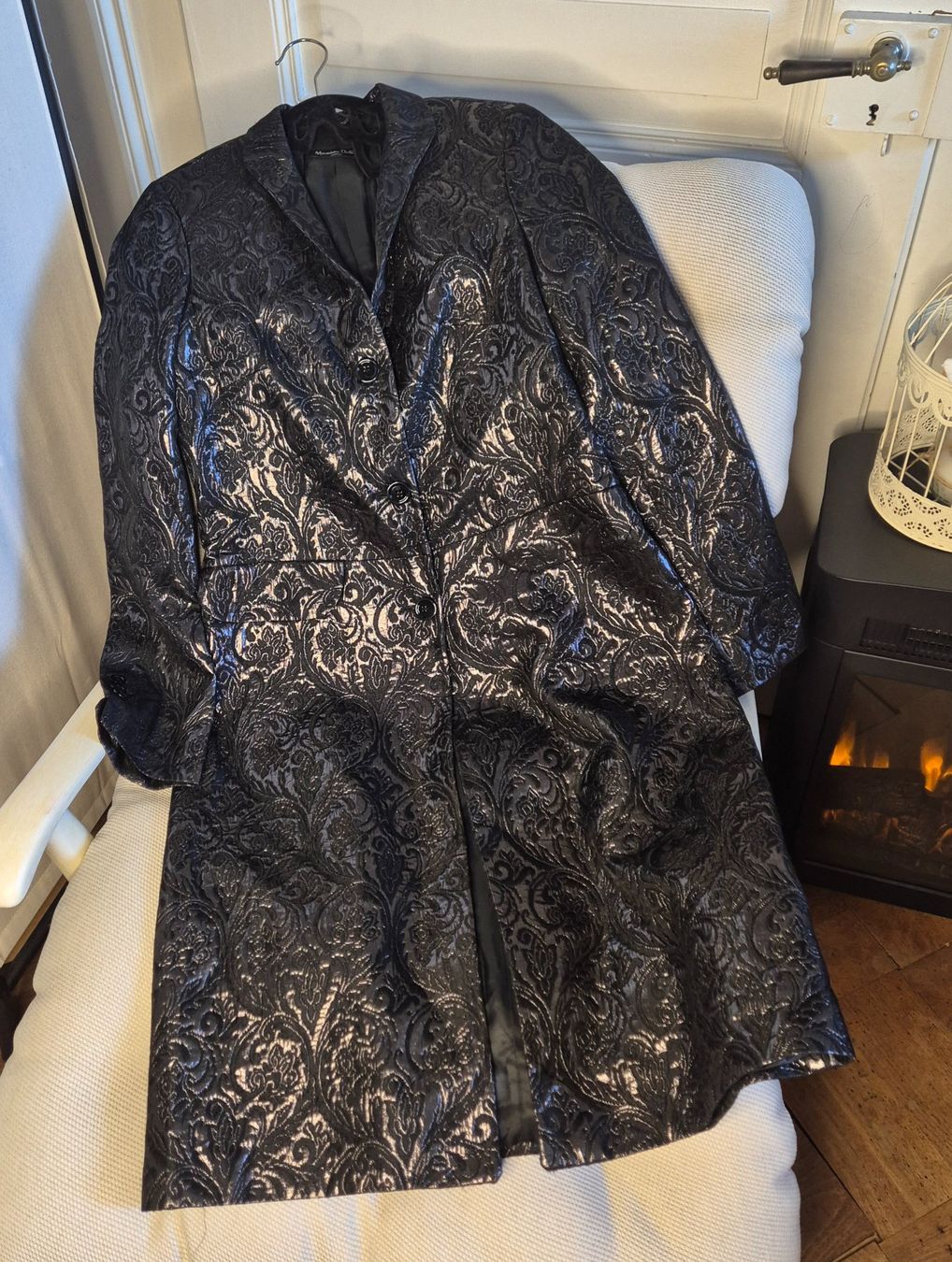 Massimo Dutti Cappotti: Trenchcoat Massimo Dutti – Usato da Leissigen venduto da ali_k9v8 2
