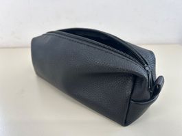 Etui schwarz Kunstleder gebrauchter Zustand Kein Versand