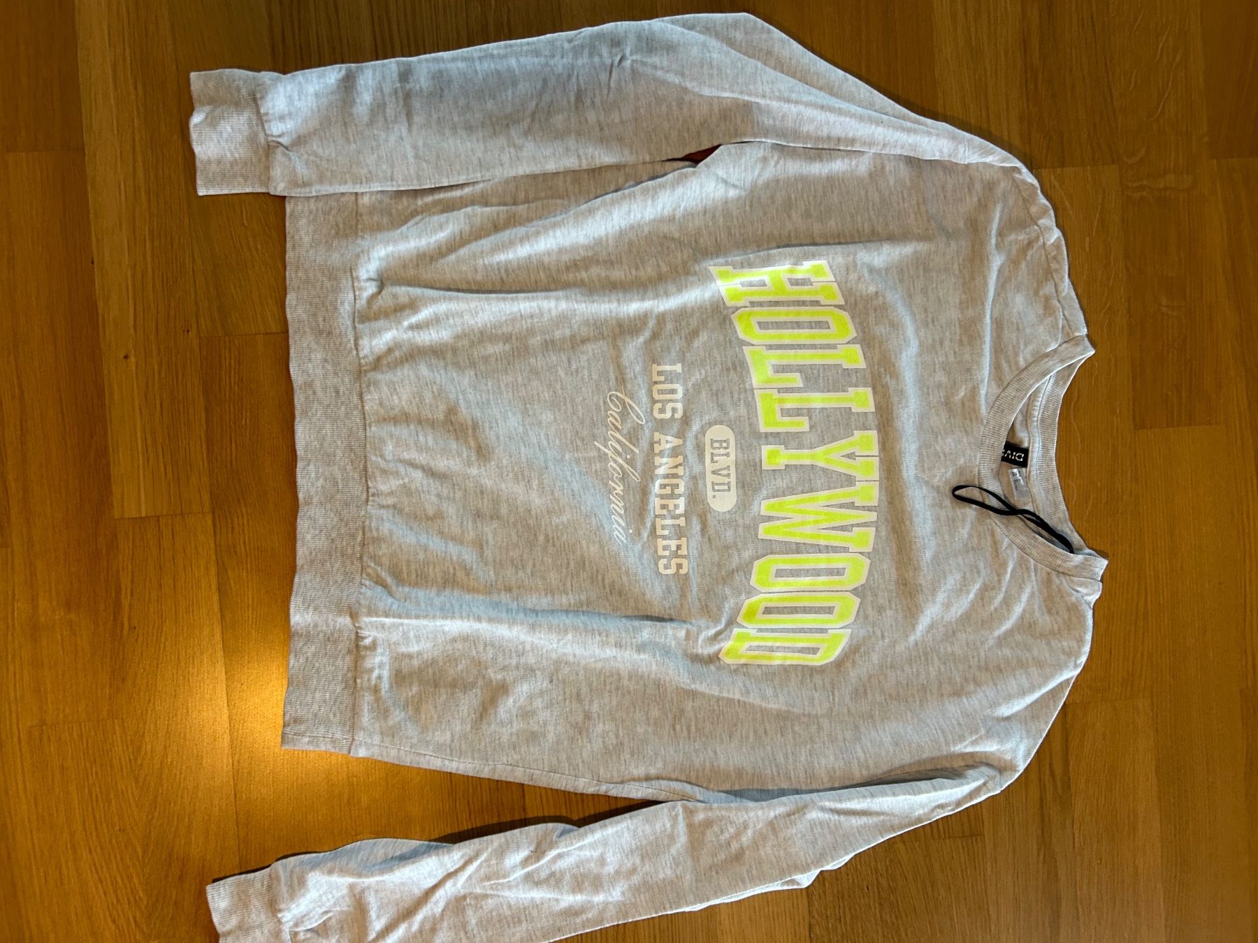 Pullover & Sweatshirts: Pull mi saison / T. M – Gebraucht aus Daillens von guisepa