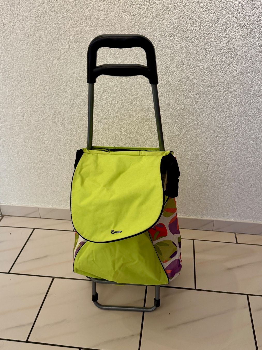 Autres articles pour la maison: Einkaufstrolley – D'occasion à Hüttikon par Danone2
