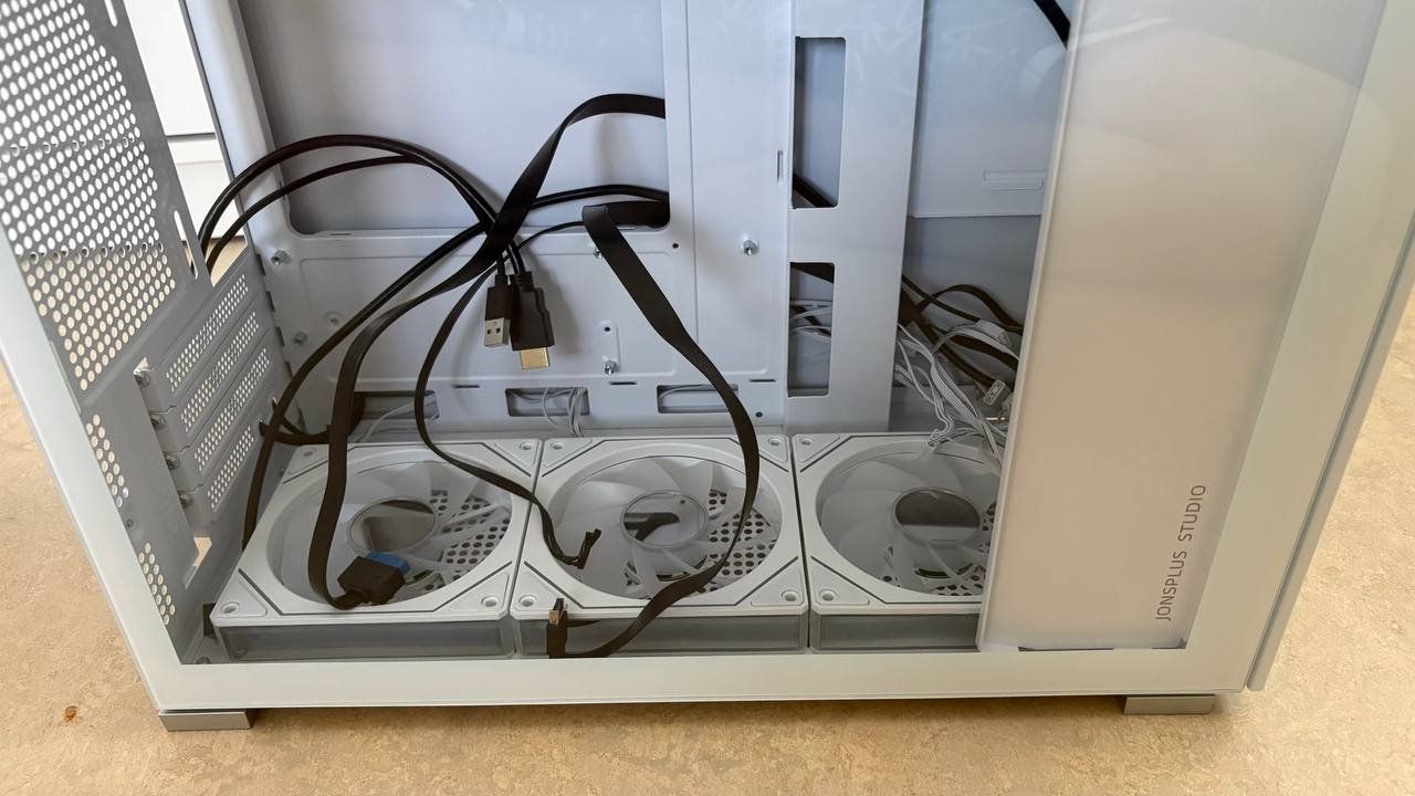 Jonsbo Custodie: Weiss Gaming PC Gehaeuse mit Display, JONSBO D31 -- TOP!! – Nuovo (secondo la descrizione) da Bäretswil venduto da vla_t5t2 3
