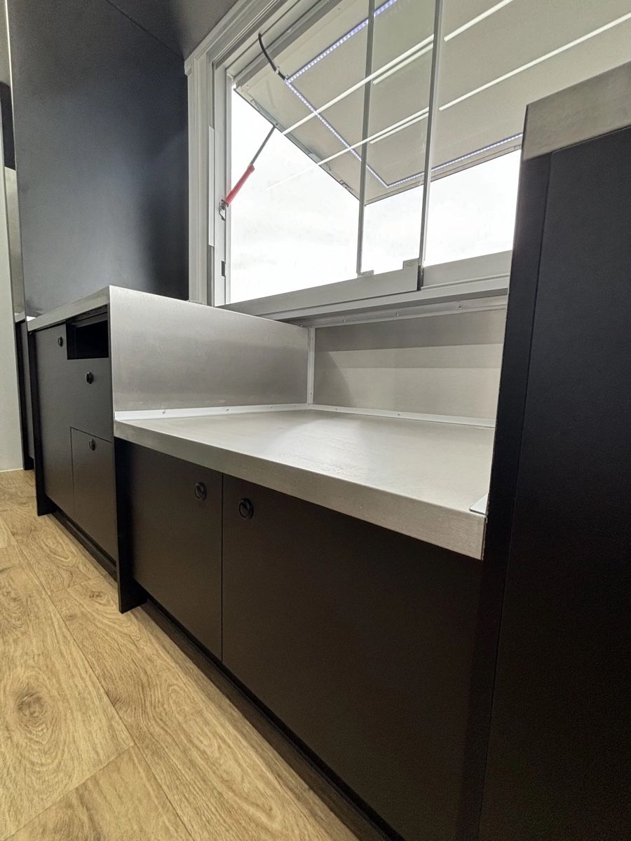 Rimorchi: Neu custom imbisswagen – Nuovo e nell'imballaggio originale da kloten venduto da dejan.h 4