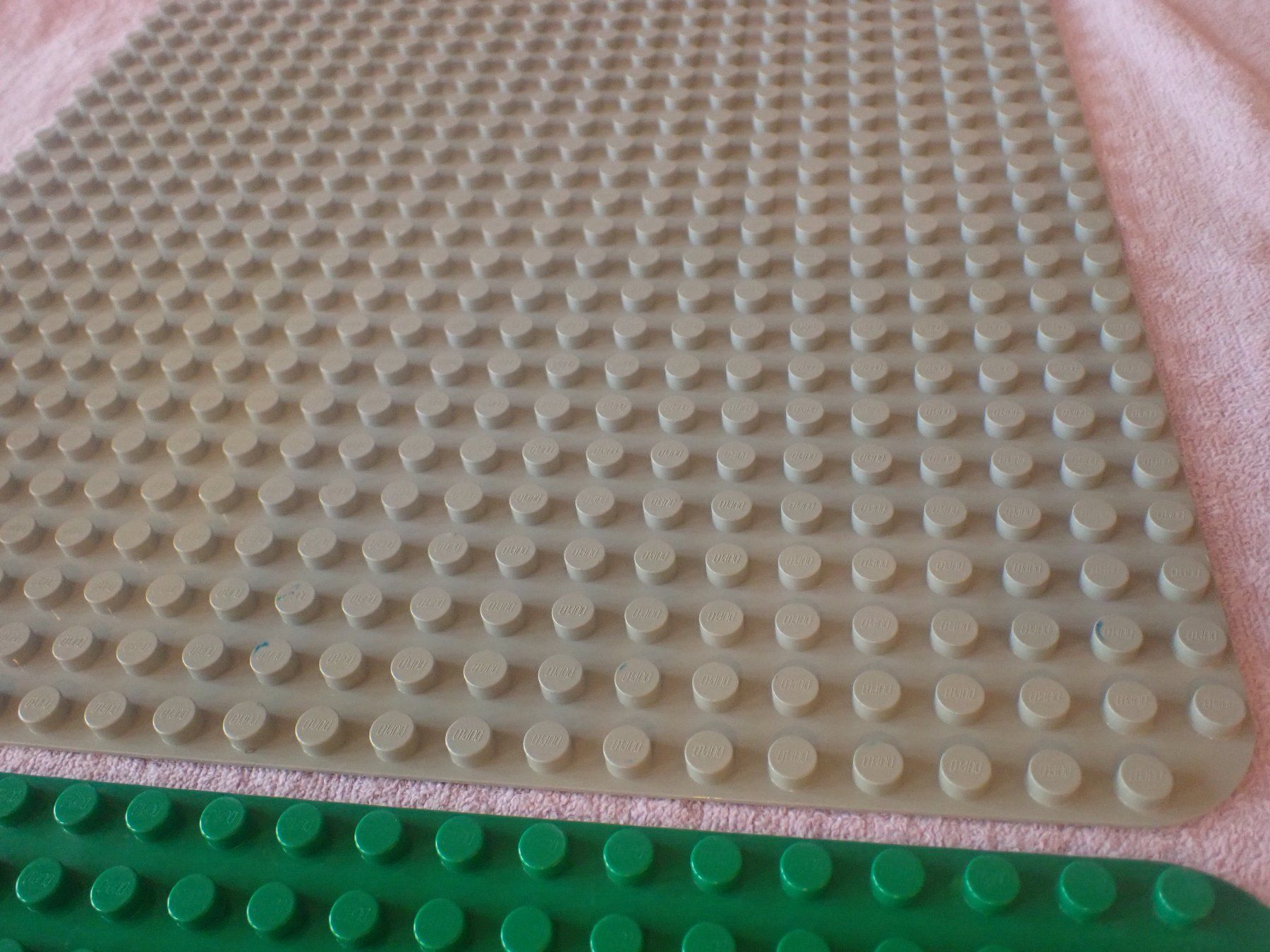 Lego Baukästen: 2 grosse originale Lego DUPLO Platten – Gebraucht aus Geroldswil von boy5toy 4