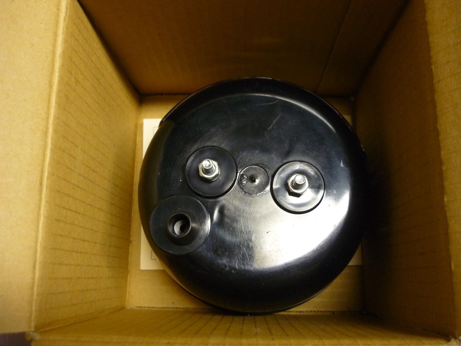 Tutti pezzi di ricambio auto: Hella Rückleuchte 2SE 001 685-221 – Nuovo e nell'imballaggio originale da Kerzers venduto da Ernst12345 1