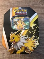 pokemon metallbox mit karte jolteon v