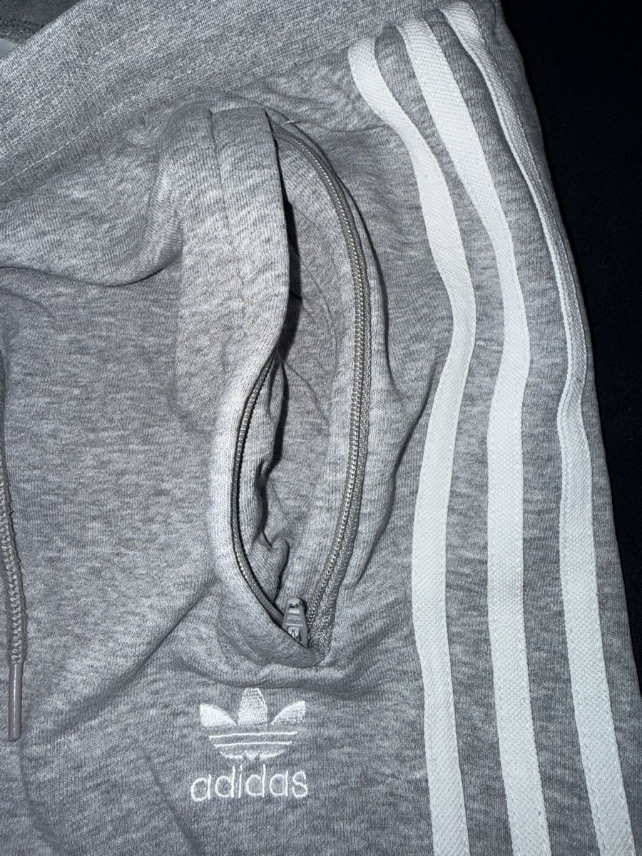 Adidas Pantalons: Adidas Trainerhosen – Neuf (Voir description) à Däniken SO par jschenker27 2