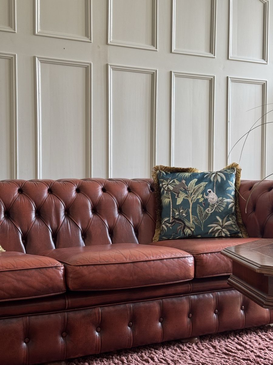 Sofas: Chesterfield Sofa aus Echtleder 🇬🇧 – Gebraucht aus St. Gallen von t.romano 4