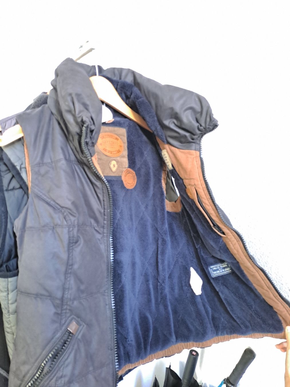 Naketano Gilets & Westen: Gilet Naketano – Gebraucht aus Untereggen von rit_9mpt 1
