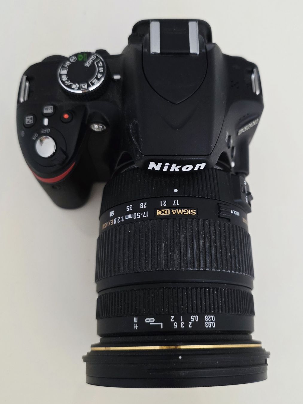 Nikon Fotocamera: Nikon D3200 ohne zubehör – Usato da wetzikon venduto da Bestedienste