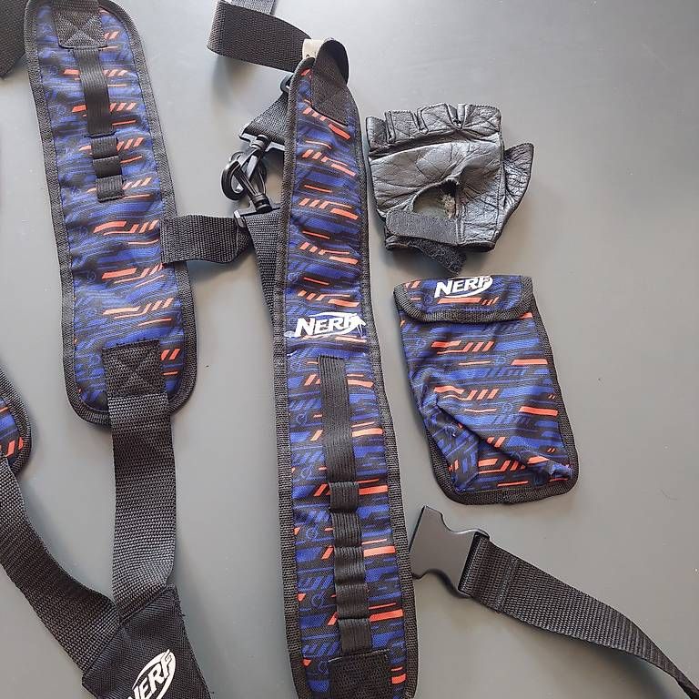 Cinture: Nerf Utensilien Konvut – Usato da Ermenswil venduto da Ingram0 3