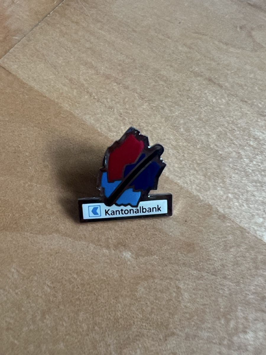 Placchette & Badge: Kantonalbank PIN – Usato da Ottenbach venduto da siiinnaa_77