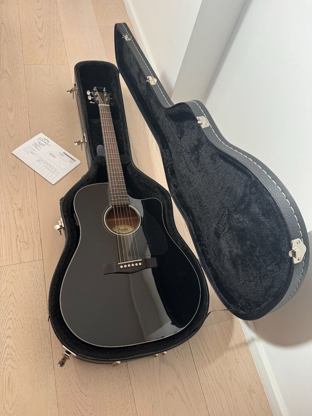 Fender Musikinstrumente: Guitare Fender CD-60CE – Gebraucht aus Vandoeuvres von mathdriving
