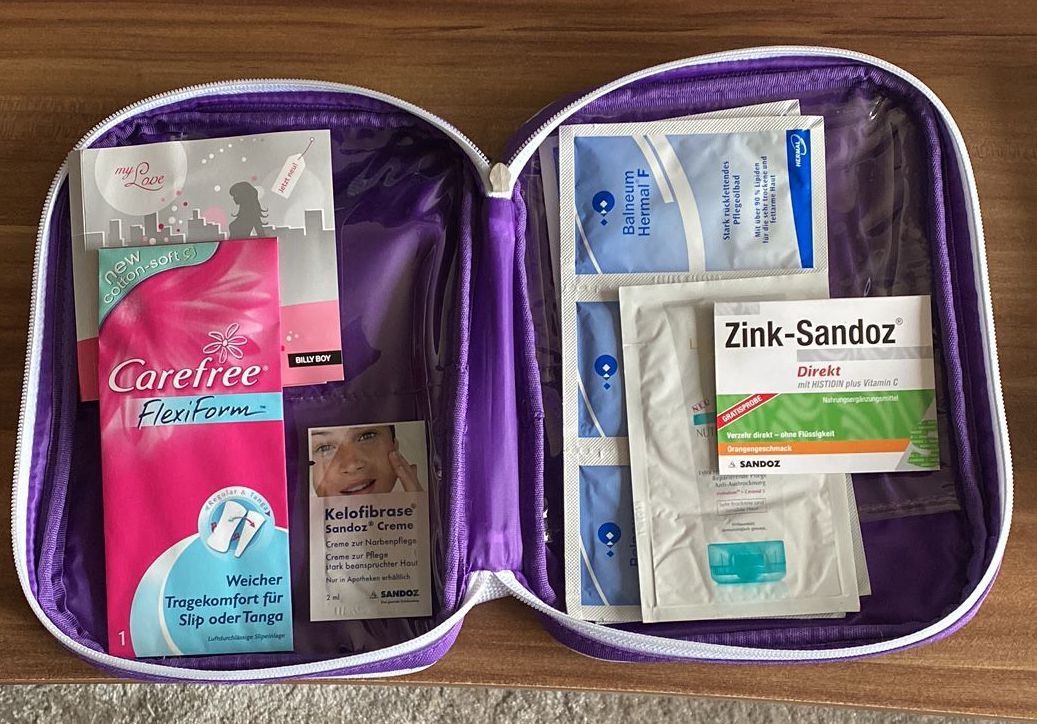 Custodie per cosmetici: gefüllte Kosmetiktasche – Nuovo e nell'imballaggio originale da Wagenhausen venduto da FrauLang 1