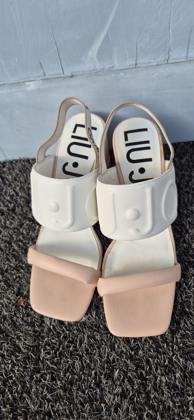 Liu Jo Scarpe da donna: Liu Jo, taille 38, Sandales à talons hauts et maxi logo – Nuovo (secondo la descrizione) da Vevey venduto da sil_qz5h 3
