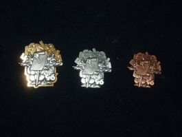 Satz Basler Plaketten 1996 Gold, Silber & Kupfer mit Nadel