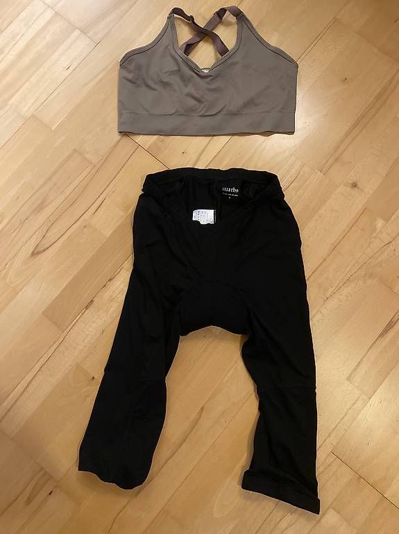 Hosen: schwarze Velohosen (42) – Gebraucht aus Thun von noah_5fyb 2