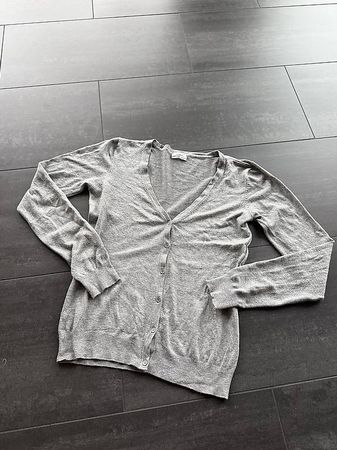Strickjäckli grau VERO MODA Grösse M