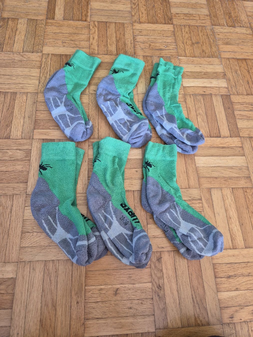 Socken für Kinder: Sportsocken Gr. 27-30 – Gebraucht aus Kappel SO von tiger1921