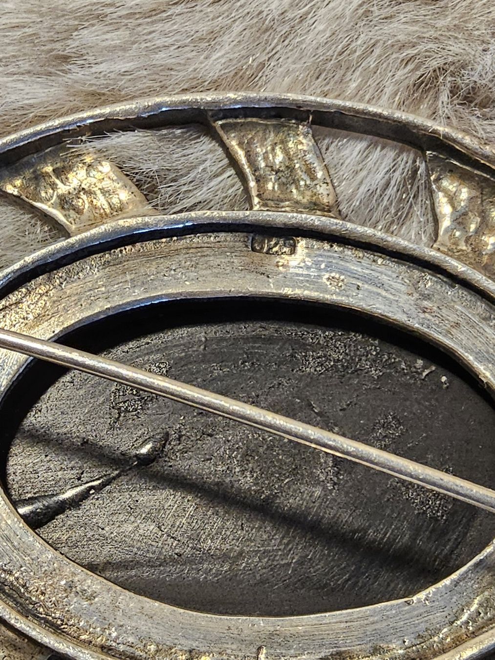 Spille & Fermagli: Vintage Onyx Sterling Silber Markasiten Brosche – Usato da Zürich venduto da Aleick 3