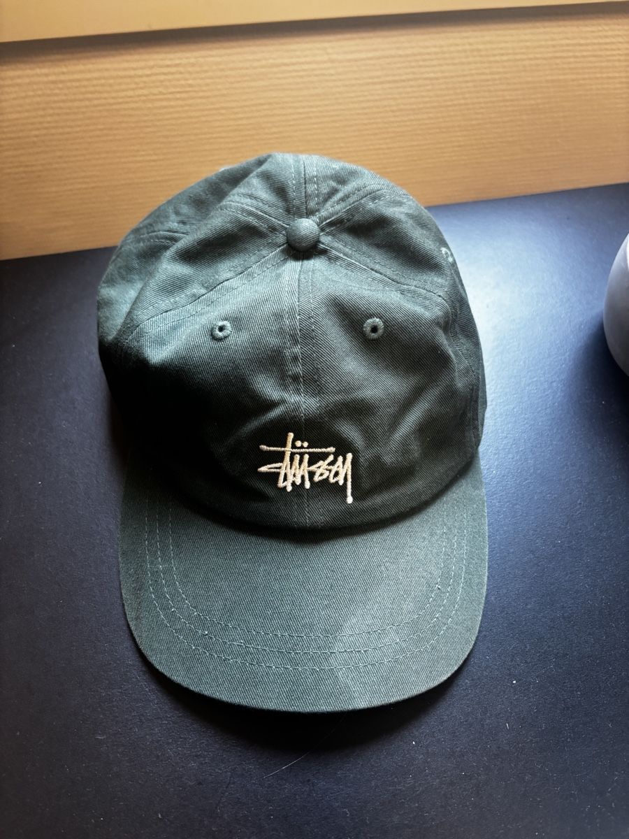 Chapeaux, bonnets & casquettes: Green Stüssy Cap – D'occasion à Zürich par user011003240804