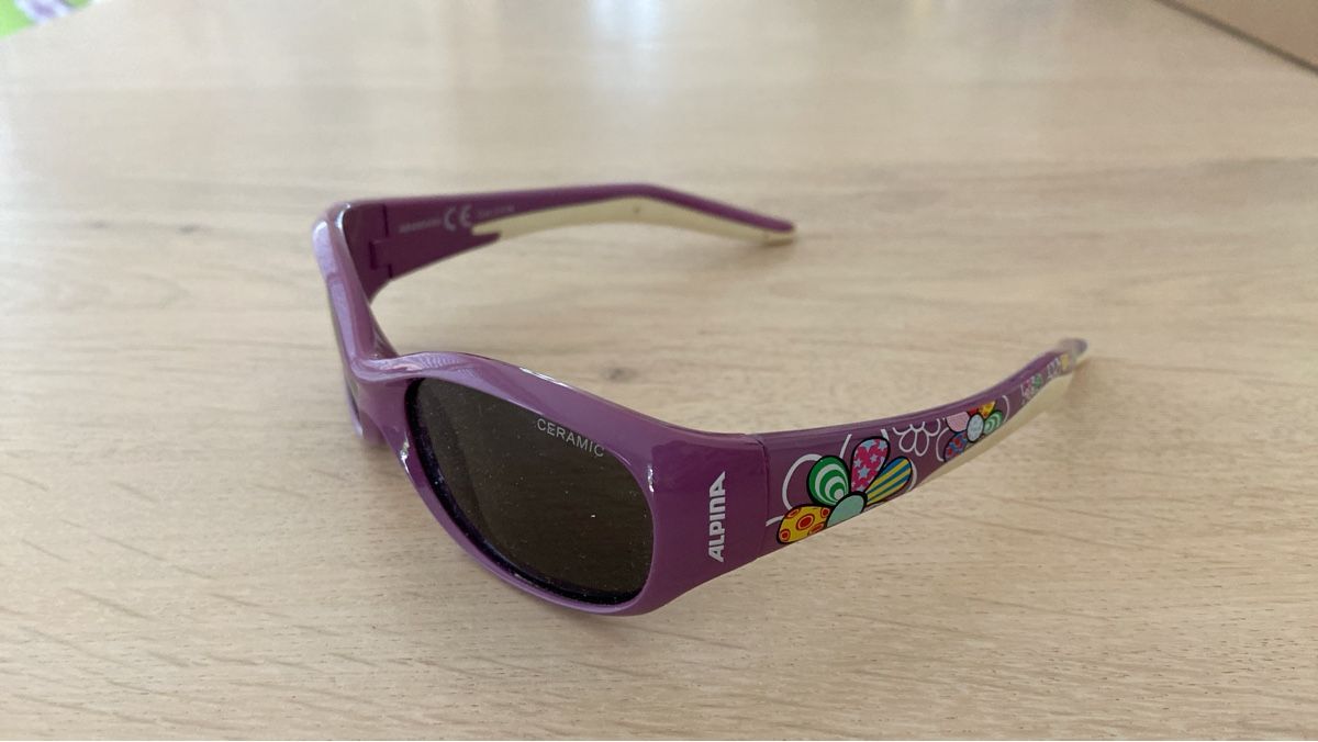 Occhiali & Lenti: Kindersonnenbrille violett  – Usato da Oberwil BL venduto da Schneider.Haenggi18