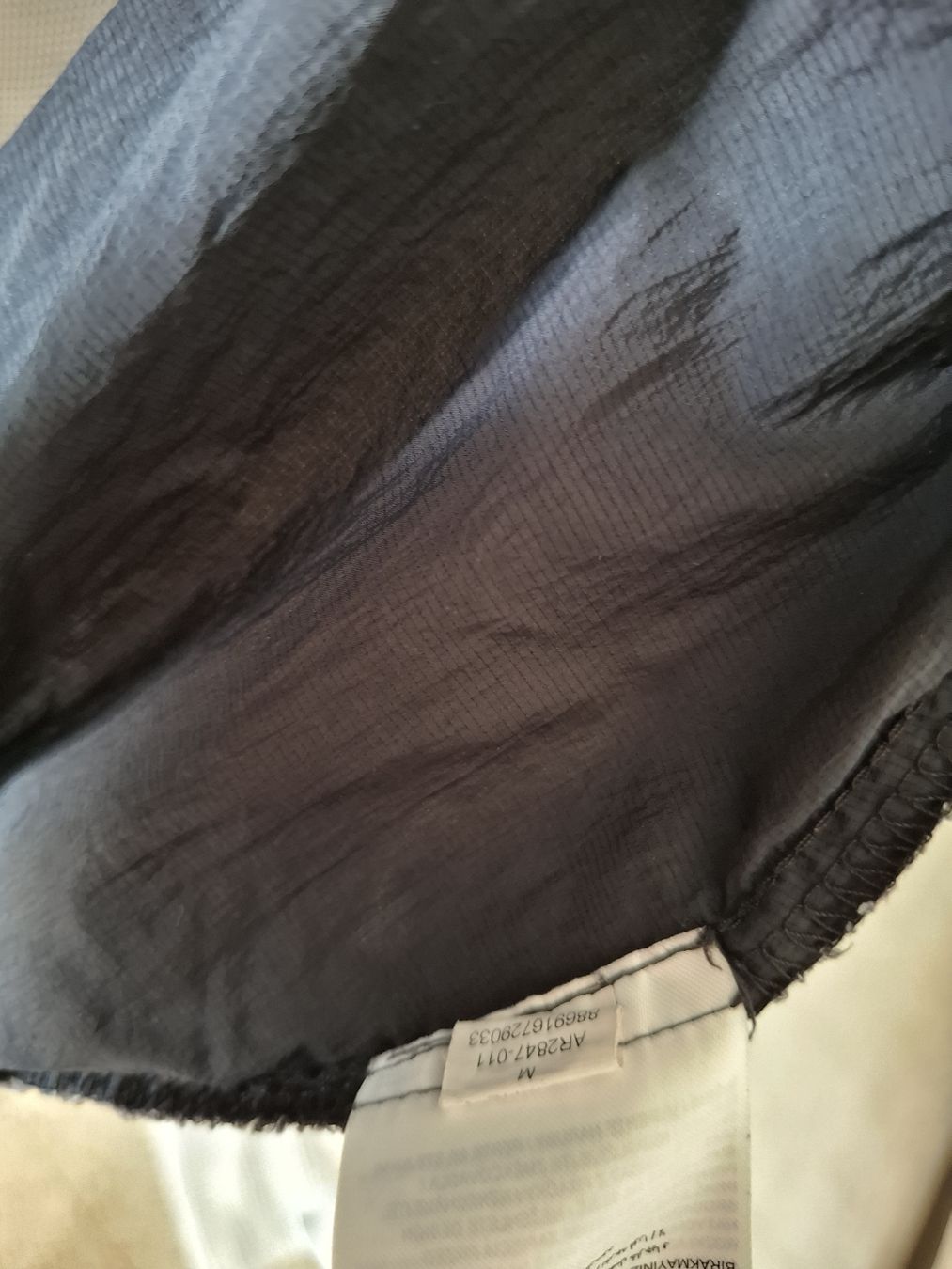 Nike Vestes: Nike Veste coupe-vent noire et blanche Taille M – D'occasion à Le Locle par sAm_2112 6
