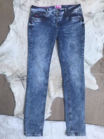 Jeans Gr 36
