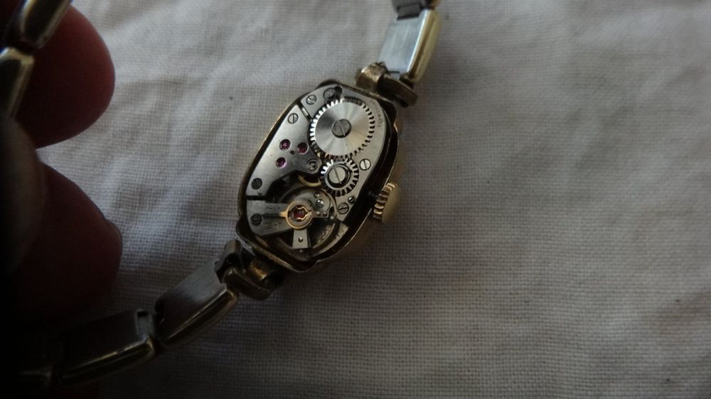 Montres: SIEGL SEHR KLEINE DAMEN UHR.HANDAUFZEUG.LAUFT-- – D'occasion à zürich par ahmad01 6