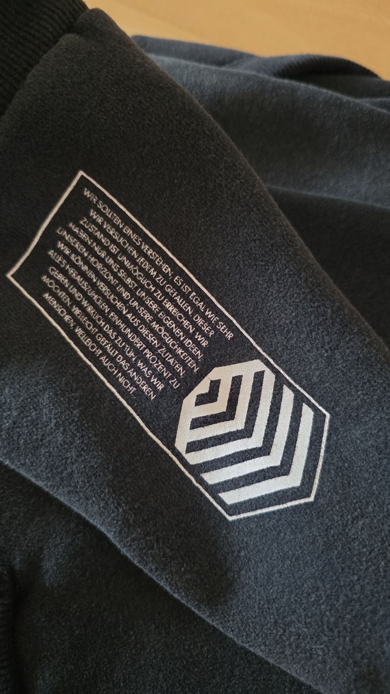 Maglioni & Felpe: Originaler JP Performance / JP Clothing Kapuzenpulli – Usato da Biel/Bienne venduto da Popoff1 3