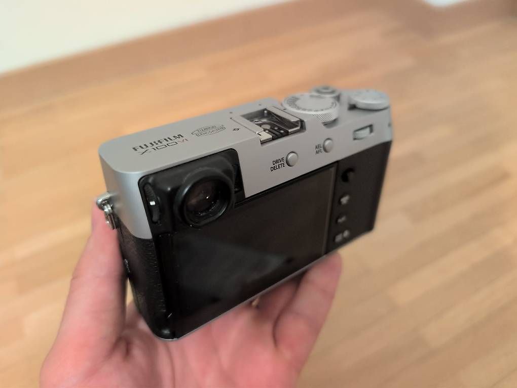 Fujifilm Fotocamera: Fujifilm X100VI + Accessoire – Usato da Renens VD venduto da que_5dtz 2