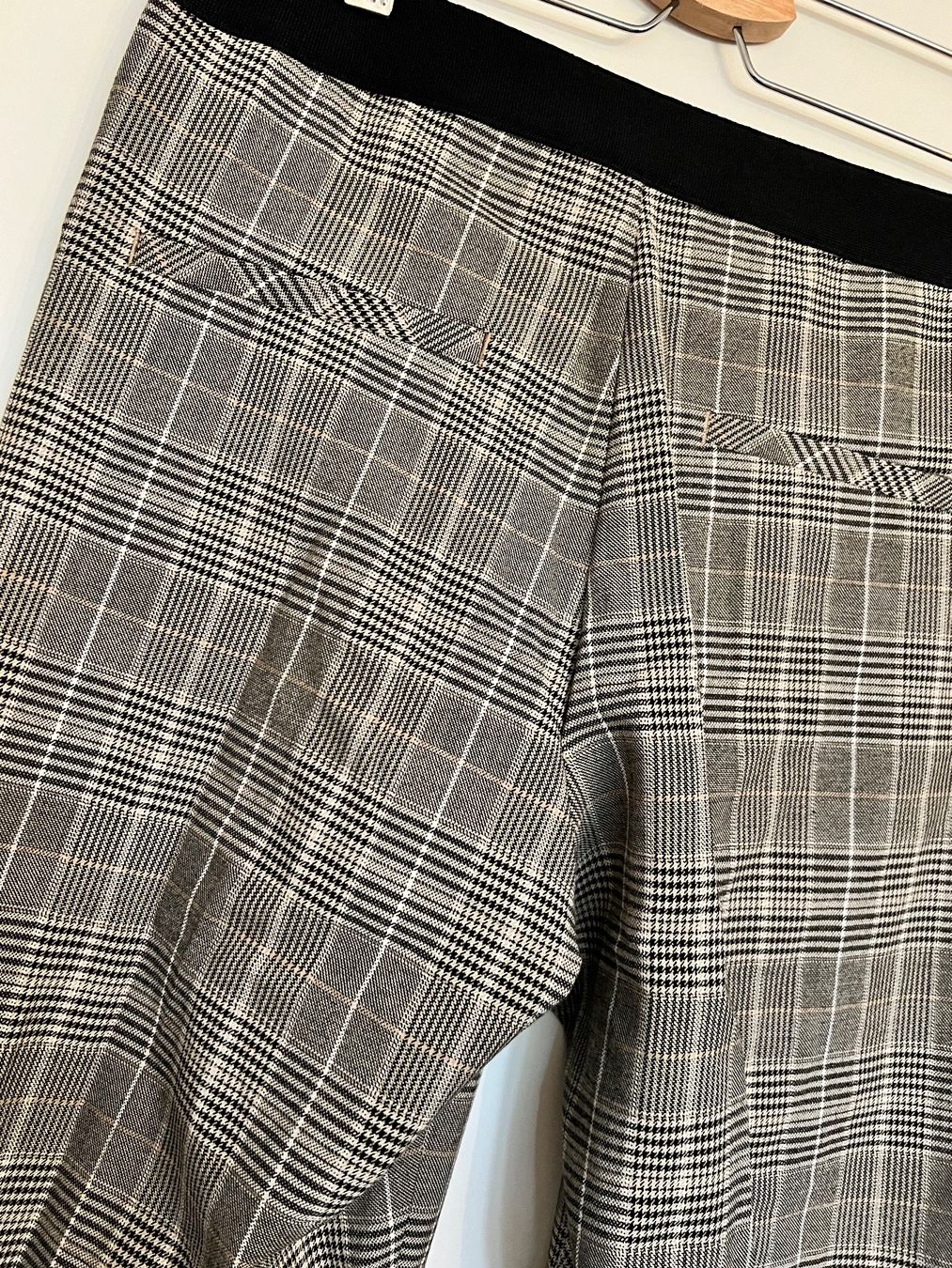 H&M Hosen: S. Oliver Karo Hose / Grösse 36/38 – Gebraucht aus Effretikon von YaMn 3