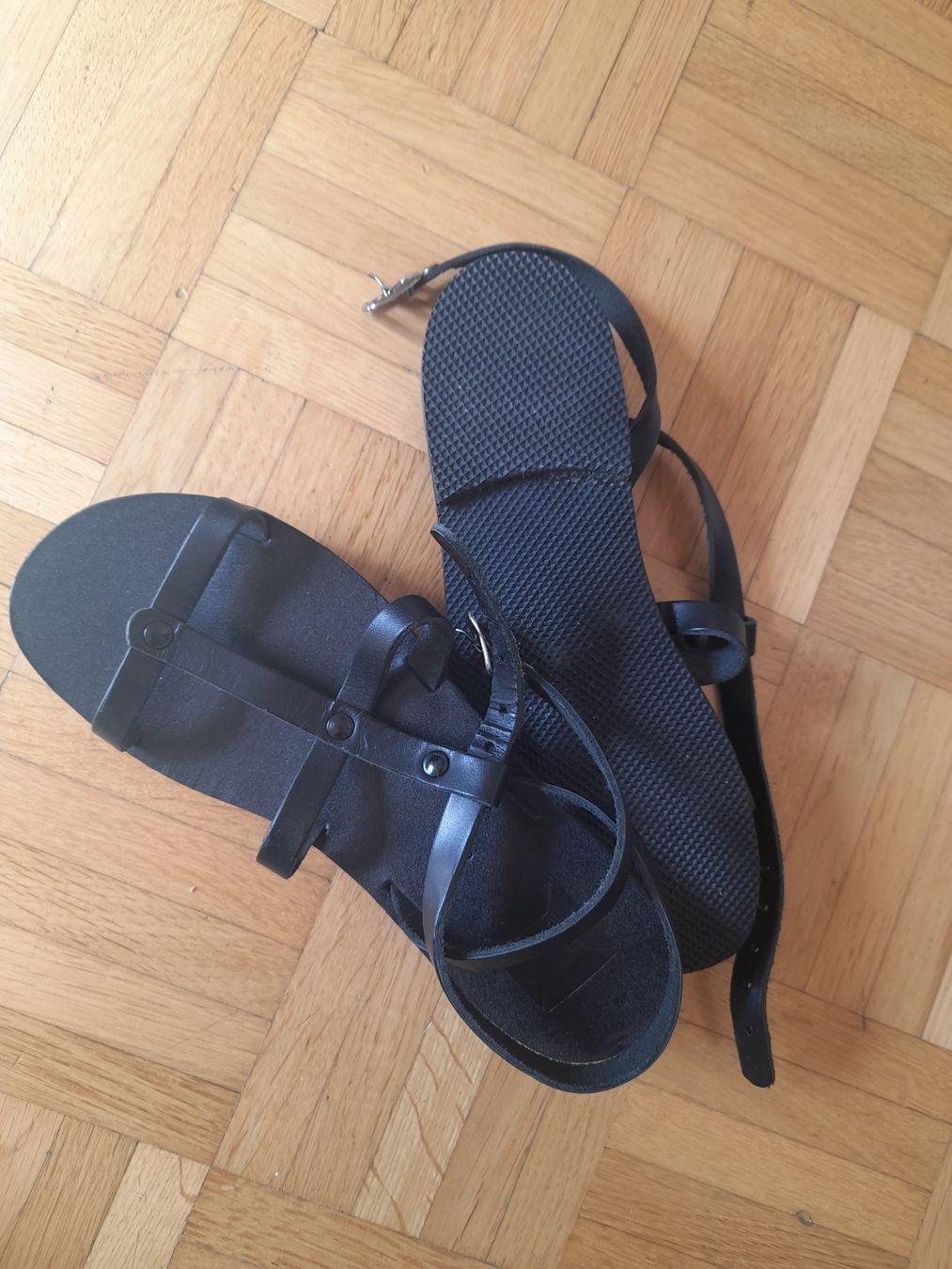 Damenschuhe: Riemchensandalen (36) – Neu (gemäss Beschreibung) aus Luzern von anni. 2