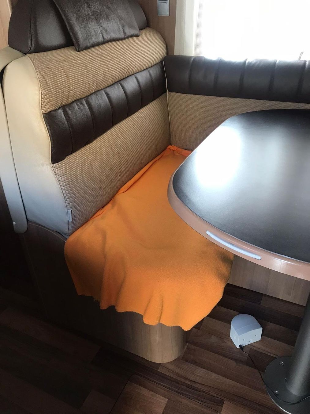 Hymer Veicoli da campeggio: Hymer B514 Wohnmobil – Usato da Oberwangen b. Bern venduto da Vittorio0 5