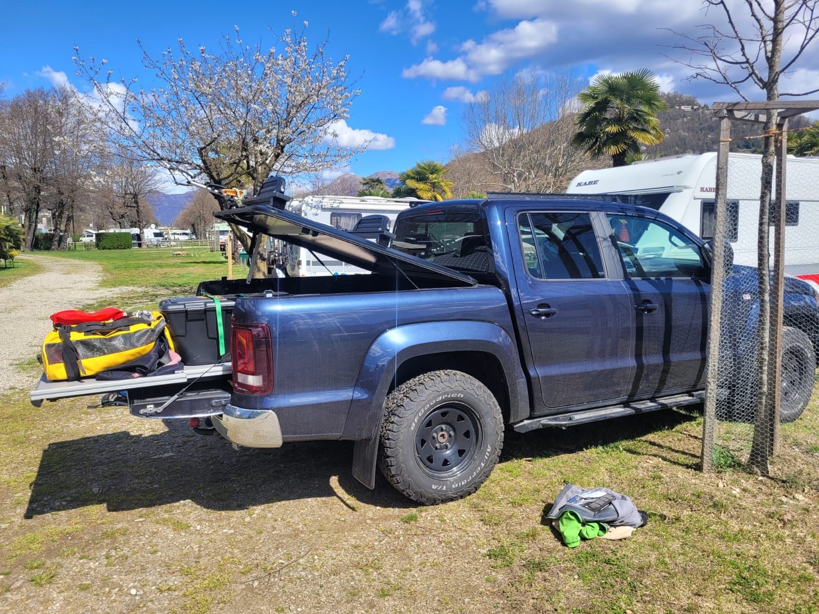VW Alle Ersatzteile: VW Amarok Ladeauszug – Gebraucht aus Mollis von CaliforniaT5 2
