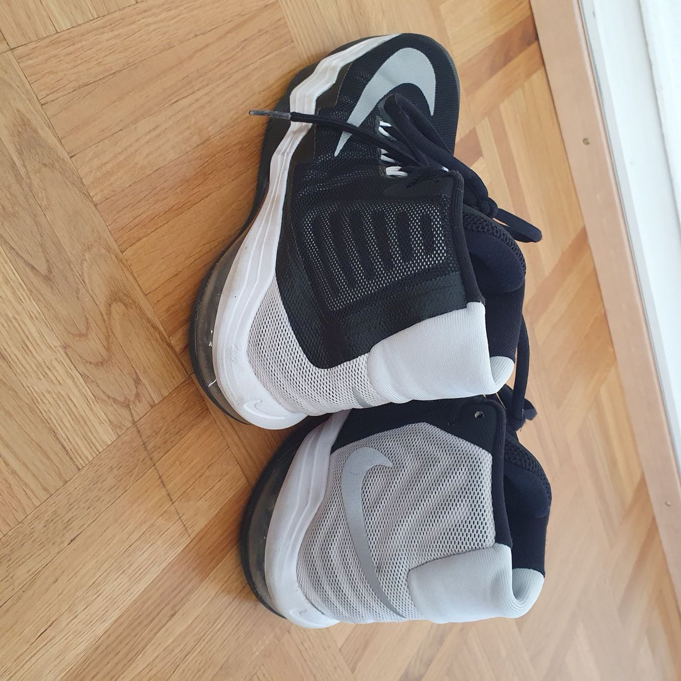 Nike Chaussures garçon: Chaussures Nike 37,5 – D'occasion à Prilly par RoDyRe 5